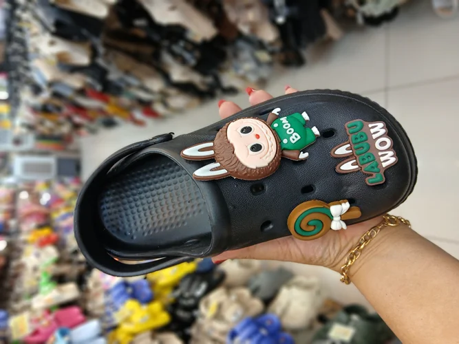 صندل زنانه هانی مدل کراکس لبوبو